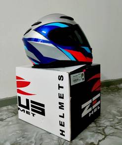 Helmet Grayfosh