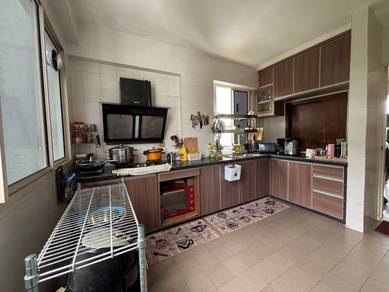 Condominium For Sale in Desa Mar Vista