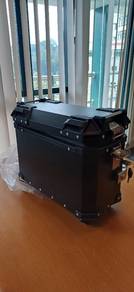 Versys 650 box