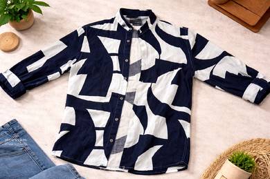 Long-Sleeve Abstract Shirt (Navy & White)