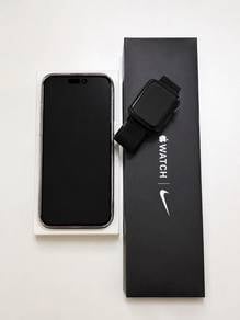 iPhone 15 Pro Max + Apple Watch Nike Series 7