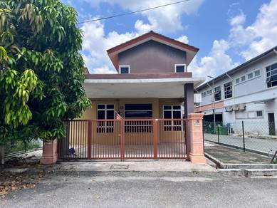 Terraced House For Sale in Pekan,PHG