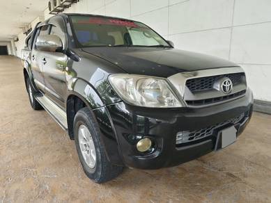 Toyota Hilux G in Damansara Perdana, SGR