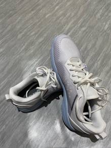 Kasut badminton