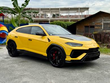 2023 Lamborghini Urus PERFORMANTE