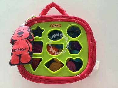 Patrick Shapes-a-boo shape sorting blocks