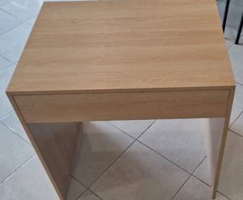 Minimalist Wooden Dressing Table / Study Desk