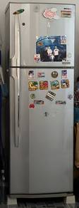 peti Ais 2 pintu toshiba