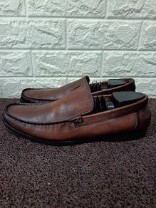 Uk9 Hawkins Slip On Loafers