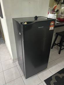 Peti Sejuk Panasonic