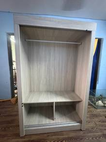 Almari kayu sliding door