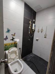 Condominium For Rent in Nusa Heights
