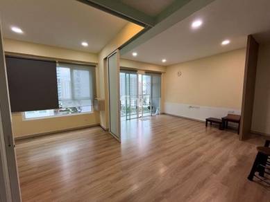 Condominium For Rent in Tropicana Bay Residences @ PWC