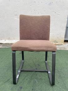 YC74C Kerusi IKEA HAMPUS Metal Base Chair Fabric