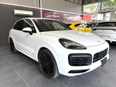 Porsche Cayenne GTS in Old Klang Road, KUL