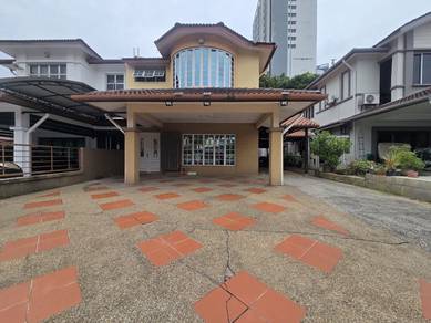 Semi-Detached House For Sale in Shah Alam,SGR