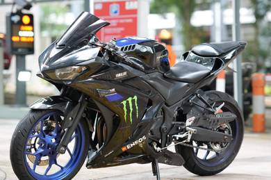 Yamaha R25