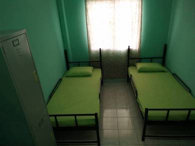Room in Puchong, SGR