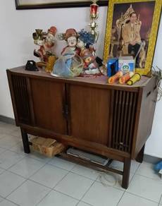 Old fashioned tv & tv cabinet