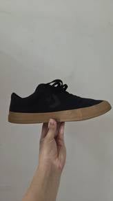 Converse Black Gum Sole 👟