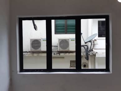Swing Window Bilik Air (Aluminium&Kace)