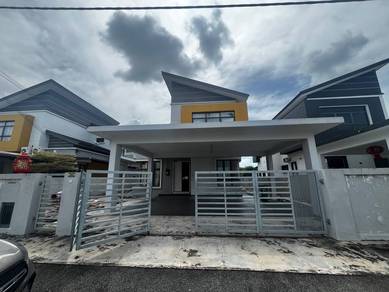 Bungalow House For Sale in Krubong,MLK