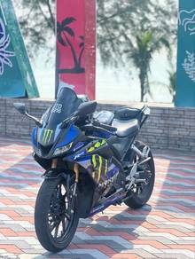 Yamaha R15