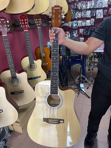 Guitar Jenama Suzuki
