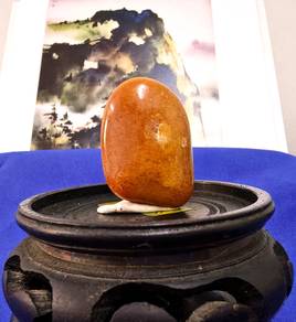 Natural Orange Polished River Stone Palm Stone