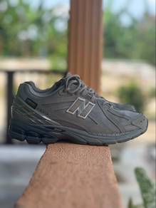 New Balance 1906R