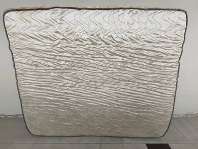 (available by car)Orthofirm Queen foam bedMattress