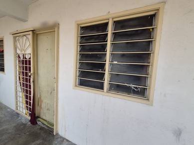 Flat For Sale in Bandar Tasik Selatan,KUL