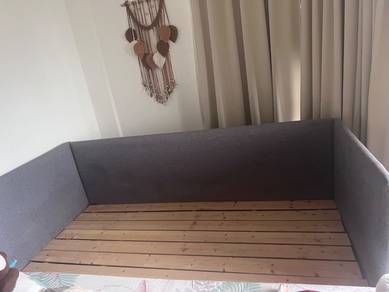 Side bed