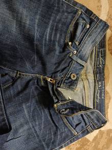 seluar jeans levis