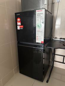 Toshiba Refrigerator 220L 2 Door