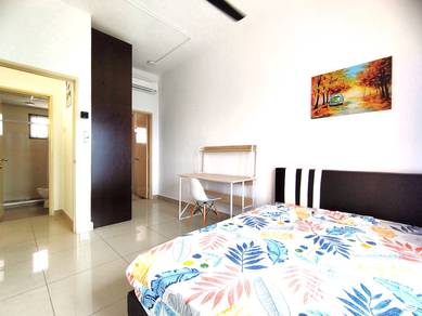 Service Residence For Sale in OUG Parklane