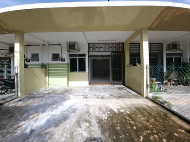 1-storey Terraced House For Sale in Banting,SGR