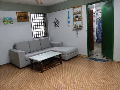 Flat For Sale in Stulang Laut
