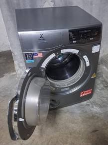 Electrolux dryer 8kg good condition warranty avail