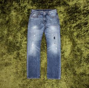 Levi’s 501 sz 32.).