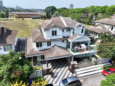Semi-Detached House For Sale in Shah Alam,SGR