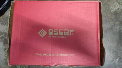 esd safety shoes..brand oscar.conditiom lnew