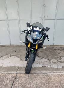 Yamaha R15