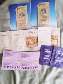 Travel skincare set..