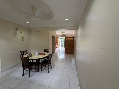 Apartment For Sale in Forest Field