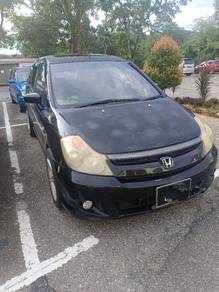 Honda Stream in Bukit Beruntung, SGR