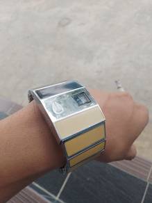 Nixon Rotolog Watch / Jam