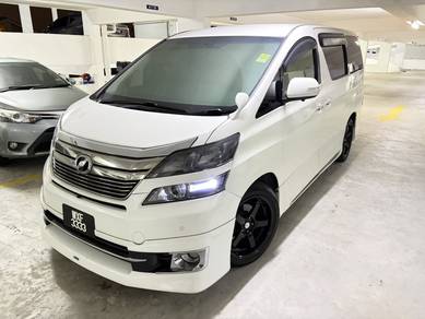 Toyota Vellfire Z in Batang Kali, SGR