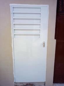 Pintu Besi 3x7