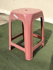 YA09E   Bangku Plastik TESCO Plastic Stool Red